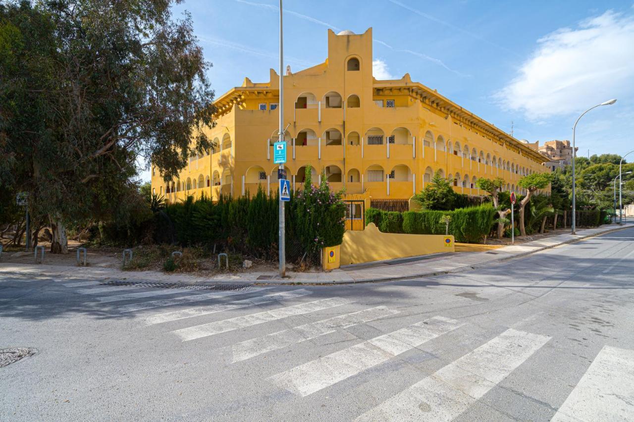 Apartment Sandra By The Sea El Campello Exterior photo